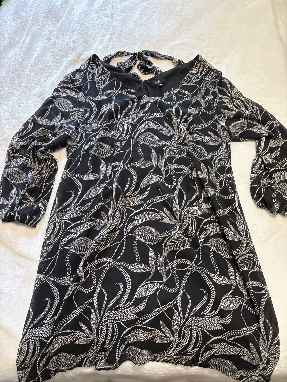 MSK DRESS - Picture 1 of 3